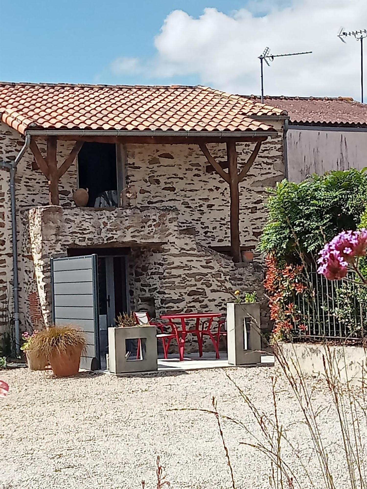 Fleur De Vigne Panzió Monnieres  Kültér fotó